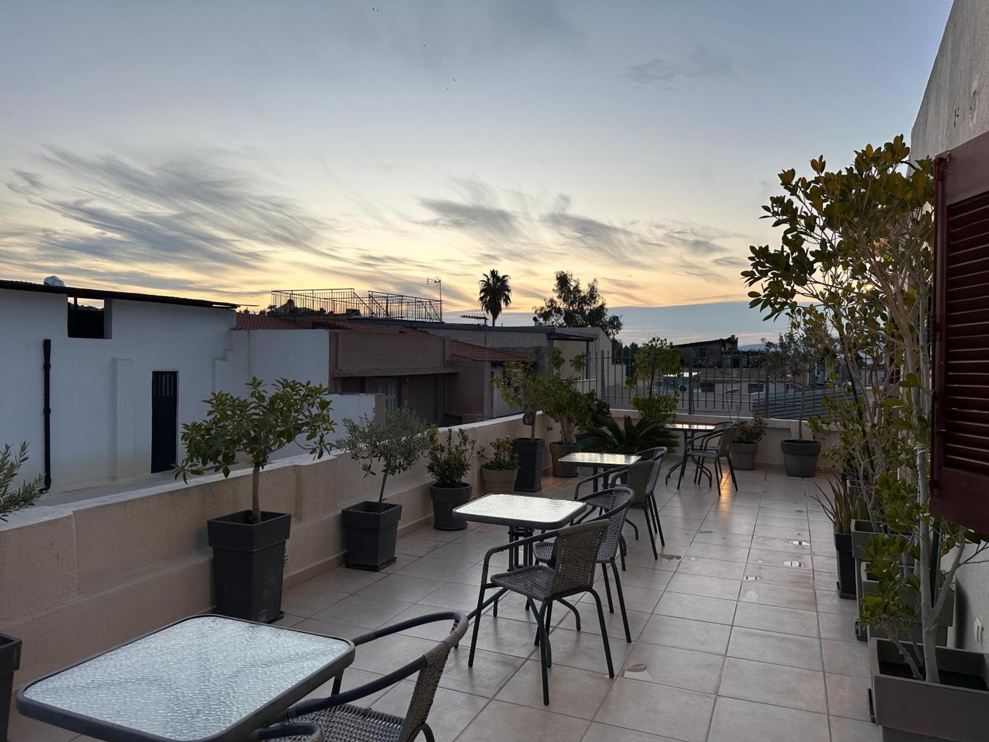 Bed and Breakfast Theasis Athen Exterior foto