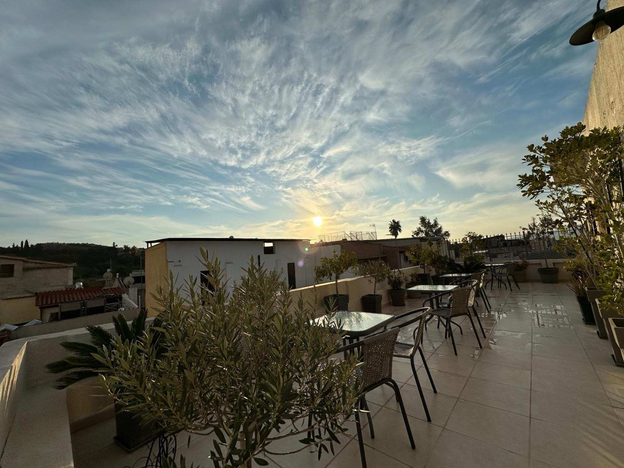 Bed and Breakfast Theasis Athen Exterior foto